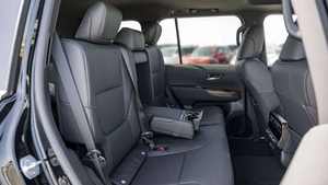 Meilleures ventes rapides de Toyota Land Cruiser VXR 3.3D d'occasion, SUV toutes options, V6 biturbo - Product Image 4