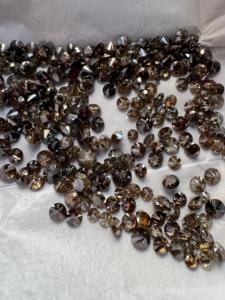 Listo para enviar Natural 2-2,5 MM Fancy Round Loose Faceted LB Diamond - Product Image 4