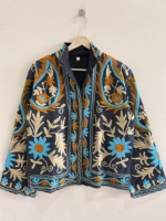 Veste en coton Suzani florale traditionnelle faite à la main pour femmes