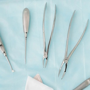 Juego de Instrumentos Dentales CIRUGIA Industries de Primera Calidad, Certificado CE, Fabricación Alemana, Acero Inoxidable, Fuente de Alimentación Manual - Product Image 3