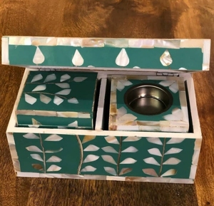 FAIZA CRAFT Ensemble de brûleurs Bakhoor faits à la main Mp Bone Inlay de haute qualité avec plateau et boîte à chocolat pour la décoration intérieure à bas prix - Product Image 1