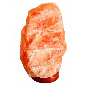 Base en bois décoration Pakistan forme naturelle lampe à sel cristal pierre de roche rose lampe à sel de l'Himalaya à vendre - Product Image 4