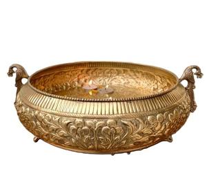 Artículos de boda de latón personalizados Urli dorados hechos a mano para uso multiusos Venta caliente Color personalizado y diseño Urli para uso doméstico - Product Image 1