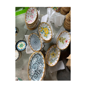 Panier en rotin tressé artisanal de qualité supérieure avec coquille - plateau de service haut de gamme pour le salon et le rangement de la cuisine - Product Image 1