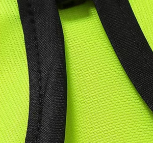 Chaleco de seguridad de poliéster ligero con tiras reflectantes para construcción industrial y uso en exteriores - Product Image 2