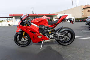 Motocicleta Panigale V4 estándar 2025, completamente nueva, envío rápido. - Product Image 2