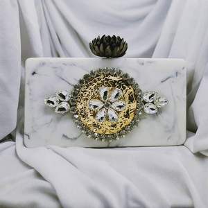 กระเป๋าถือสำหรับเจ้าสาวในงานแต่งงานตอนเย็นกันน้ำลายกล่องเครื่องประดับหนังแท้เรซิ่นขายดี - Product Image 2