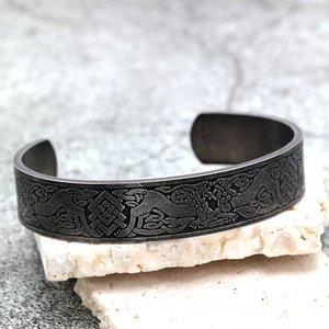 Bracelet pour homme en acier inoxydable de style nordique rétro, design unique double loup viking - Product Image 1