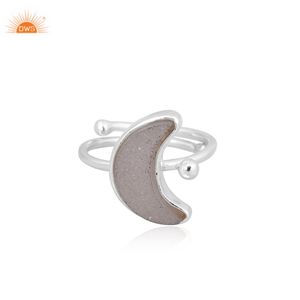 Joyería de Plata de Ley 925 con Ágata Blanca en Forma de Luna Ajustable, Hecha a Mano por el Fabricante - Product Image 3