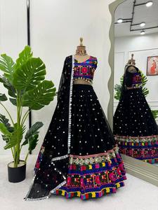 Top 3 pièces traditionnel indien et pakistanais pour femmes Lengha Choli Plazzo Prêt-à-porter pour les mariages et les fêtes de printemps - Product Image 2