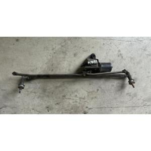 MOTEUR D'ESSUIE-GLACE AVANT RENAULT Master 2ème Série 7701058169 (97>03) - Product Image 1