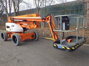 Niftylift HR17 Hybrid Cherry Picker Elevador de pluma autopropulsado de 56 pies con energía eléctrica diésel para acceso aéreo - Product Image 4