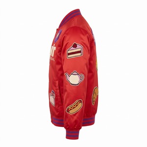 Chaqueta Bomber de Satén Personalizada para Hombre, Color Escarlata y Morado, Parche de Chenilla con Diseño de Taco, Forro Sublimado, Logotipo Personalizado OEM - Product Image 4