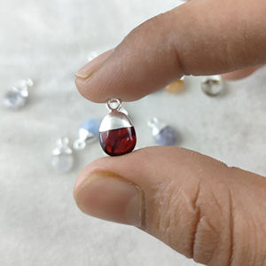 Colgante de plata electrochapado con piedras preciosas, abalorio suave con caída, para fabricación de joyas y pendientes - Product Image 3