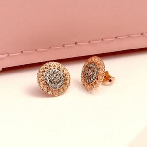 Boucles d'oreilles Halo Floral bicolore pour femme en argent 925 avec diamant de laboratoire et naturel de l'Inde Boucles d'oreilles en diamant - Product Image 3