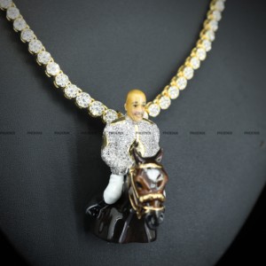 Pendentif cavalier à cheval en émail 3D, personnalisé, serti de moissanite, style hip-hop, bijoux bling, pendentif de rappeur unique, cadeau de Noël - Product Image 2