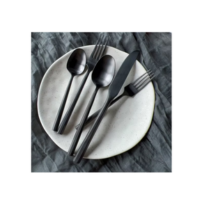 Cuchara ranurada de acero espejado/tenedor/cuchillo de mantequilla 5 piezas negro mate cuchara de mesa de comedor moderna y elegante - Product Image 1