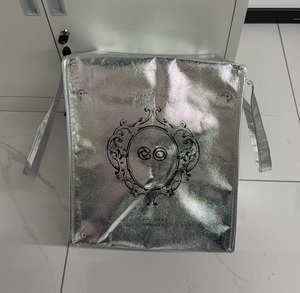 Durable Thermal Insulated Non-Woven Cooler Bag with Zipper Closure Foldable Design Portable & Easy to Carry - Product Image 3