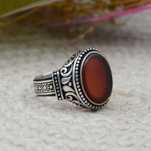 แหวนเงินแท้ผู้ชาย ทำมือแบบตุรกี แหวนเงินแท้ประดับพลอยอาเกตสีแดง แหวนเงินแท้ประดับออนิกซ์แบบออตโตมัน ตราประทับเงินแท้ 925 ของขวัญสำหรับผู้ชาย - Product Image 2