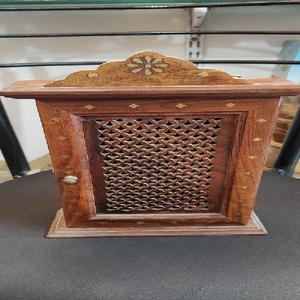 Soporte de caja de llaves de madera Lindo y rústico Gabinete de llaves decorativo Gabinete de primera calidad Llavero con 6 ganchos Caja de soporte de llaves pequeña - Product Image 1