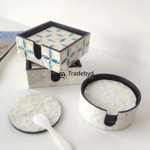 Dessous de verre de luxe fait à la main MOP par Tradebyd Décor de table élégant pour salle à manger et café - Product Image 3