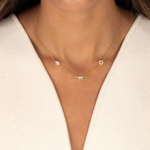 Collar con Colgante Chai Judío de Israel con Dije de Mano de Hamsa y Estrella de David en Plata de Ley 925 Bañada en Oro para Mujer - Product Image 2