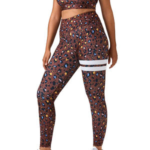 Leggings sublimés fitness personnalisés pour femmes Legging sublimation fitness sur mesure taille haute pour femmes - Product Image 1