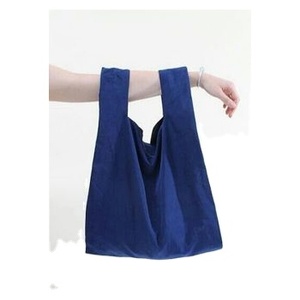 Bolsa de poliéster plegable reciclable personalizada para comestibles, duradera, a la moda, con logotipo de letra, regalo de uso diario - Product Image 1