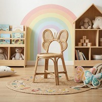 Meubles pour enfants, chaises en bois, chaise papillon en rotin artisanale et ensemble de table pour la décoration de la chambre d'enfant