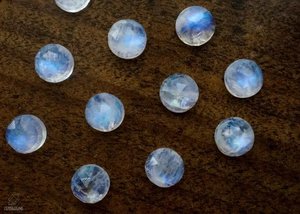 Piedra lunar arcoíris blanco Fuego Azul corte redondo para hacer piedras preciosas sueltas tamaño 8 mm piedras preciosas hechas a mano - Product Image 3