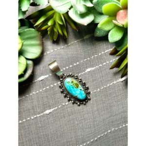 Pendentif Jameson Garcia en turquoise Kingman et argent sterling avec technologie d'incrustation à sertissage clos - Product Image 3