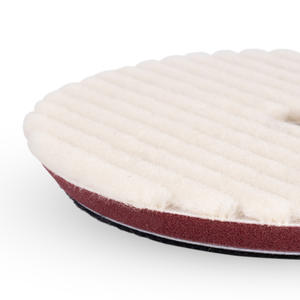 Tampon de polissage en laine blanche Clayton Car Care de 5 pouces (CL-WCF5) spécial pour polisseuse orbitale - Product Image 4