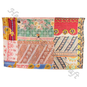 Décoratif pour la maison vieux Vintage réversible cousu main coton imprimé bohème Kantha courtepointes indien réversible cousu main lourd - Product Image 1