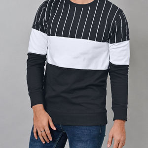 Sweatshirts à col rond personnalisés pour hommes, pulls vierges en polaire épaisse à manches longues avec motif de créateur en relief, fabriqués au Pakistan - Product Image 1