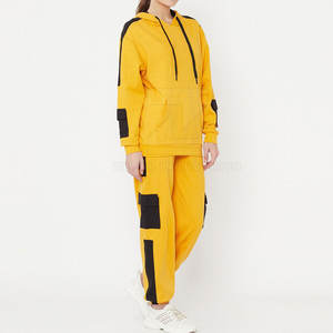 Precio bajo Invierno Tallas grandes Con capucha Ecológico Color sólido Mujeres Chándal Personalizado Su propio diseño para adultos - Product Image 4