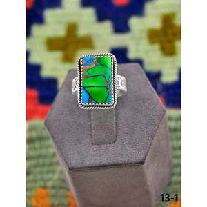 Bague ajustable artisanale Southwest en argent sterling plaqué or rose, sertie d'un paon, d'une dahlia et d'un turquoise, avec sertissage invisible, idéale pour un cadeau - Product Image 1