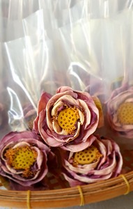 Flor entera Té de loto secado en frío de Vietnam - Product Image 5