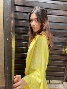 Kimono de verano para mujer, estilo bohemio, teñido anudado, manga larga, abierto por delante, tejido, con cuello en V, natural. - Product Image 2