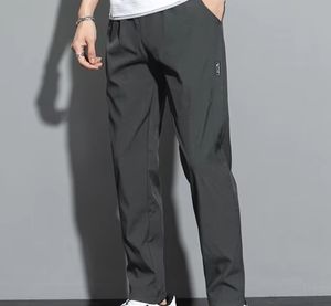 Pantalon de sport décontracté en laine pour homme, taille mi-haute, séchage rapide, respirant, coupe ample, collection automne 2026 - Product Image 4