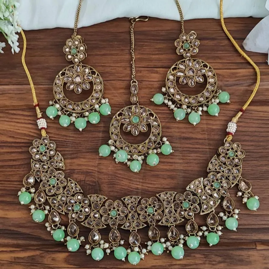 Mehendi Aksesori Perhiasan Pakaian Desainer Polandia untuk Wanita Batu Antik Penuh Pakaian Pesta Kalung Choker Set dengan Maang Tikka