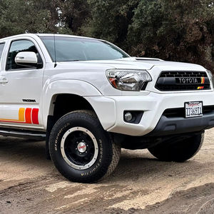 Toyota Tacoma TRD Pro Double Cab 4x4 V6 Power 4WD à différentiel arrière verrouillable, occasion, année 2015, provenance Californie - Product Image 1
