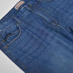 Jeans en denim d'extérieur robustes et élégants pour hommes conçus pour la durabilité et le confort Jean droit respirant pour homme - Product Image 3