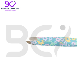 Pinzas Profesionales para Cejas de Acero Inoxidable con Punta Inclinada, Herramienta de Precisión para Depilación y Cuidado de la Belleza - Product Image 2