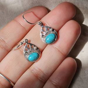 Pendientes de gota ovalados hechos a mano de Plata de Ley 925 chapados en oro con piedras preciosas turquesas para mujer boda - Product Image 1