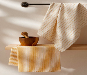 Serviette de cuisine en COTON à rayures jaunes modernes et motifs quadrillés, Parfaite pour sécher la vaisselle. Disponible à prix de gros. - Product Image 1