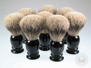 แปรงโกนหนวดแบบฮอร์นทำด้วยมือแบบพรีเมี่ยมเหมาะสำหรับการโกนแบบเปียกแบบคลาสสิกดีไซน์ทันสมัยทำโดยใช้แปรงโกนหนวดวัวฮอร์น - Product Image 2