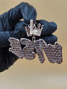 จี้เพชรโมอิสซาไนต์ VVS ประดับเพชรแบบ Iced Out สั่งทำตัวอักษรชื่อได้  วัสดุเงินแท้ 925 ชุบโรเดียม  สำหรับทั้งชายและหญิง - Product Image 6