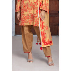 Ensemble 3 pièces WNS-52039 en coton Khaddar imprimé, Salwar Kameez pakistanais pour les festivals avec Dupatta, tenue festive indienne - Product Image 5