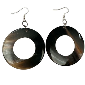 Boucles d'oreilles en corne de style nouveau Utilisation quotidienne Bijoux en corne de buffle pour femmes au prix de vente en gros par glowin fashion - Product Image 4