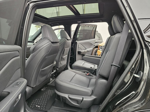 SUV AWD ระบบเกียร์อัตโนมัติแบบไฮบริดของใหม่สปอร์ตครอสโอเวอร์ขนาดใหญ่67ที่นั่งภายในแบบพรีเมียม - Product Image 2